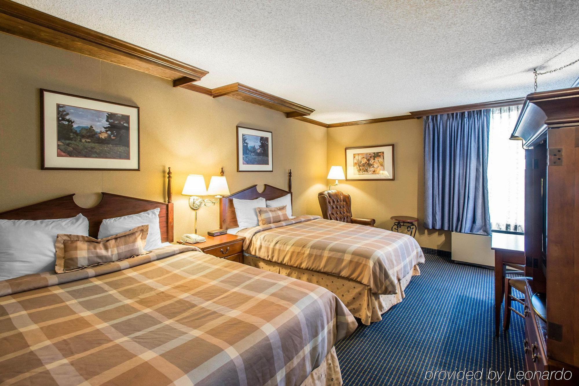 Rodeway Inn And Suites Boulder Broker Екстериор снимка